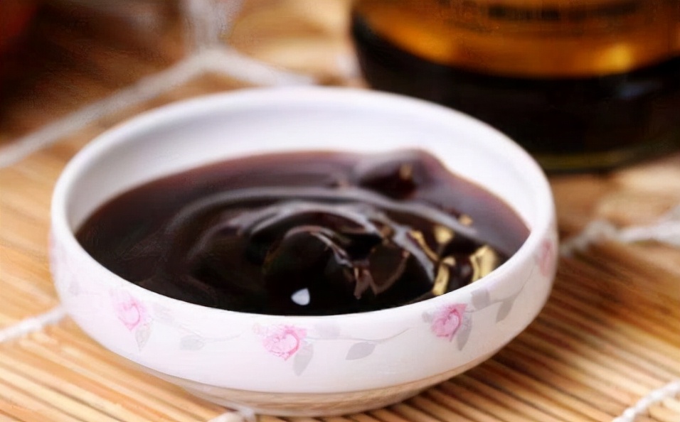 Why do many people stop eating oyster sauce? Does oyster sauce really