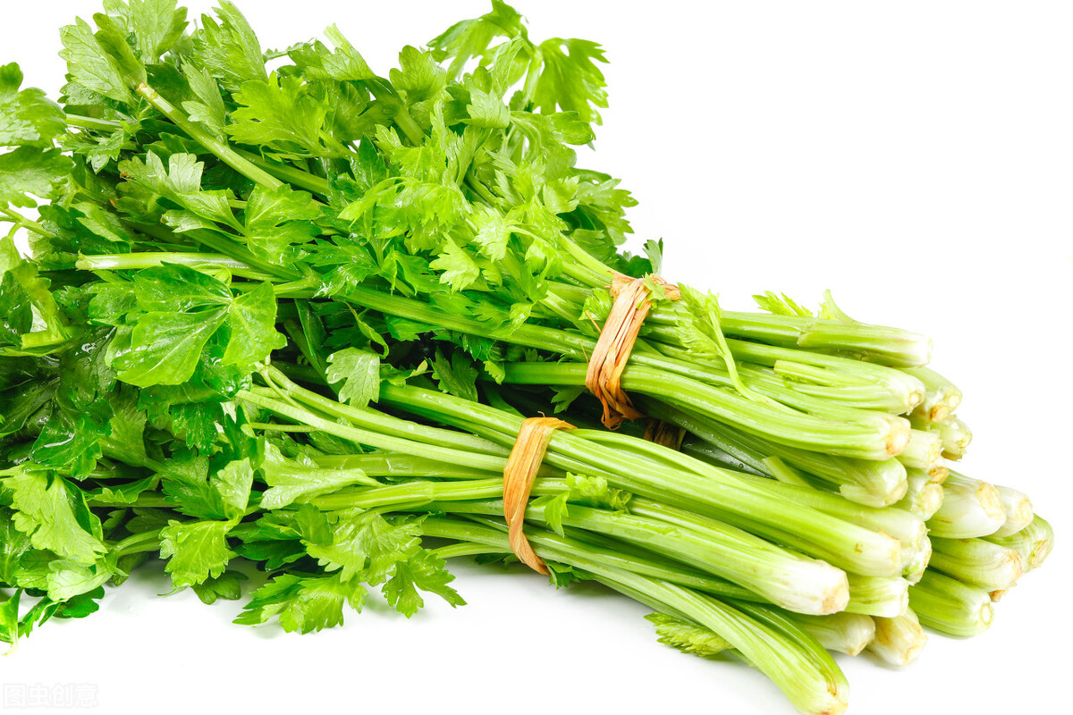 Do you know why you have to remove the leaves when you eat celery?Can