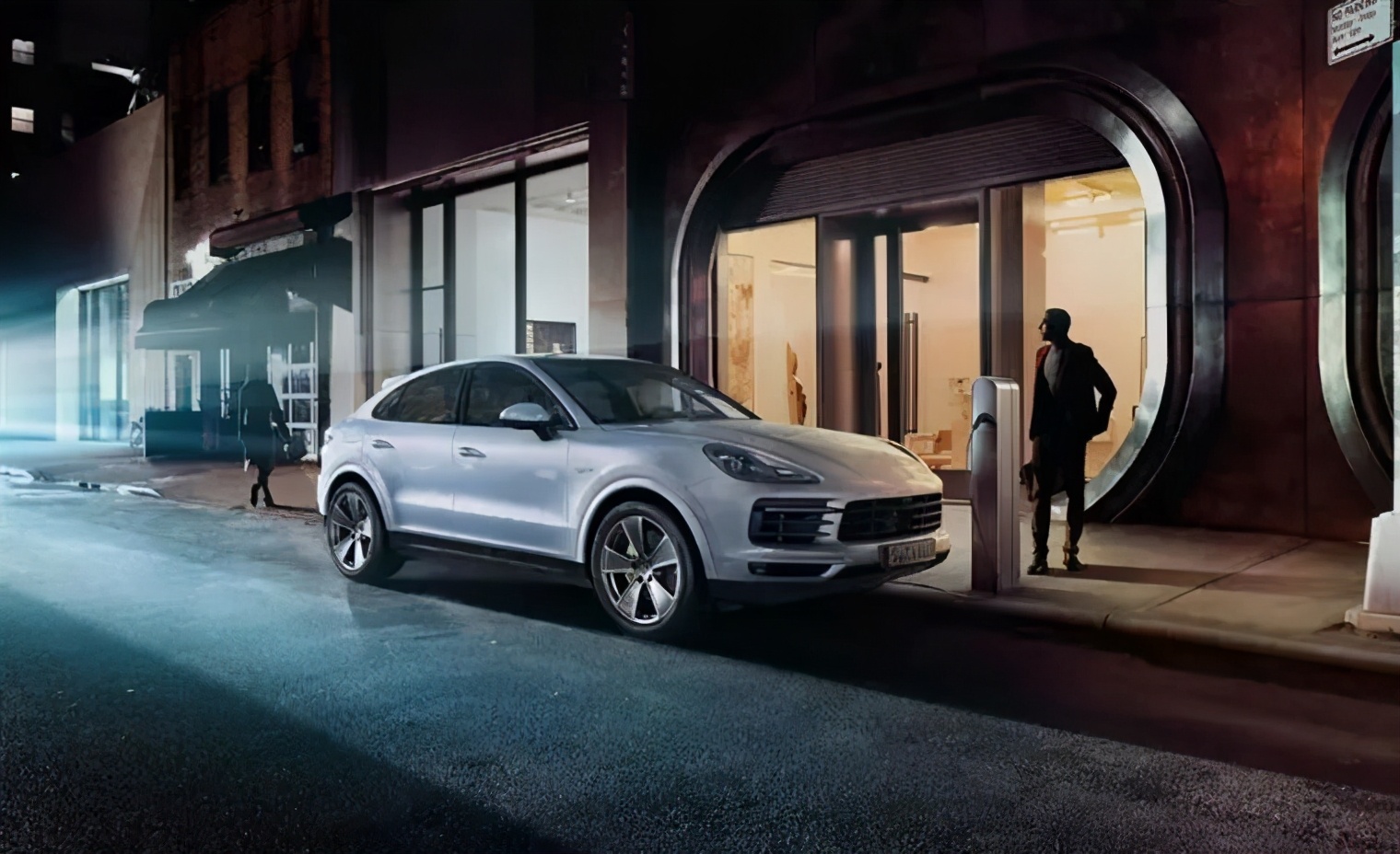 The strongest SUV on the surface! The most expensive 3cylinder, 4