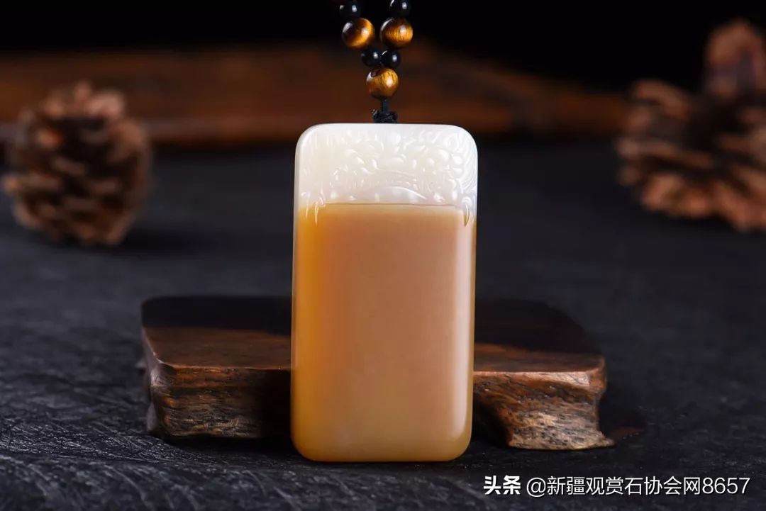 What kind of "pretty jade"?So expensive iNEWS