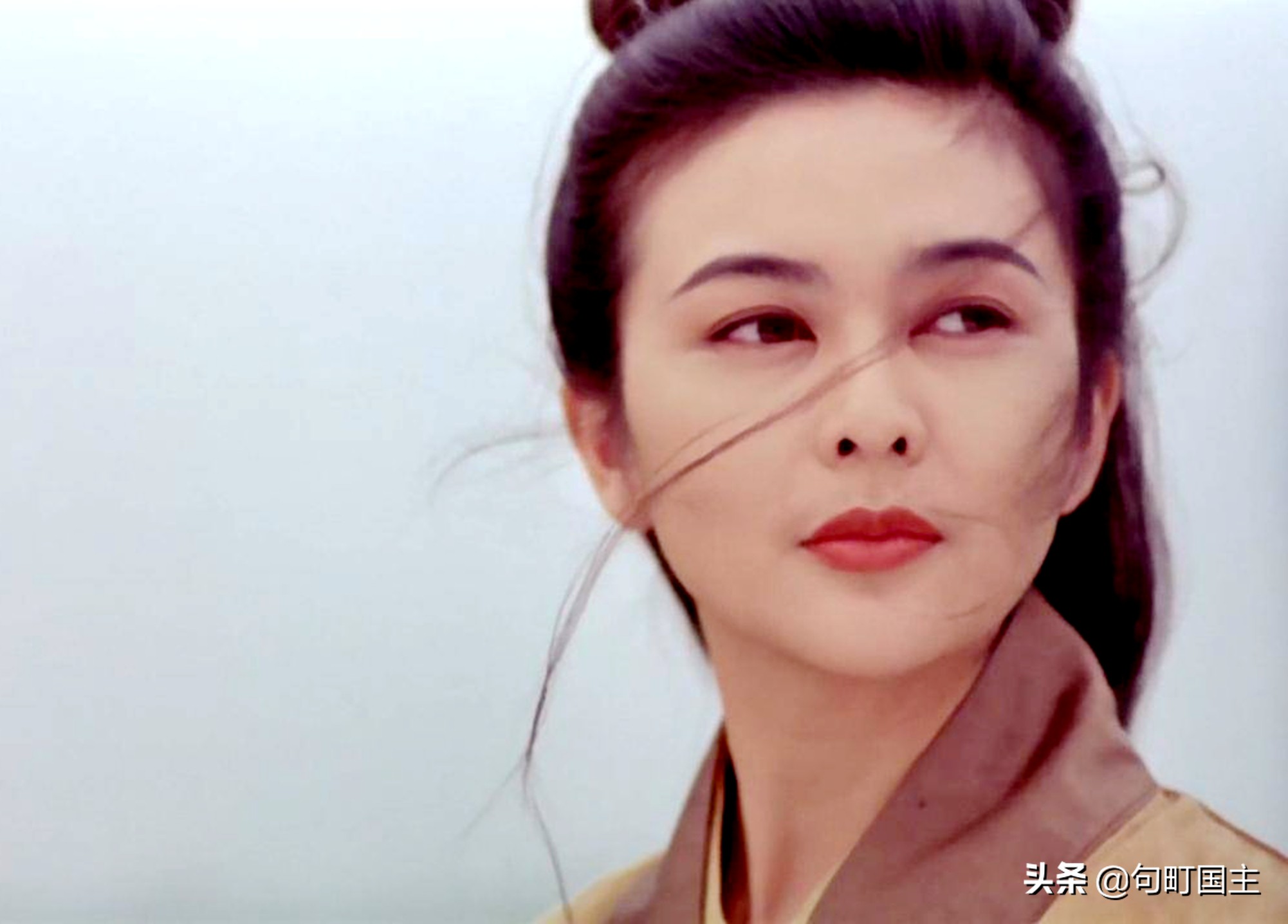 Beautiful Rasolin Kwan Rosamund Kwan has over 2 million fans, and she only pays attention to ...