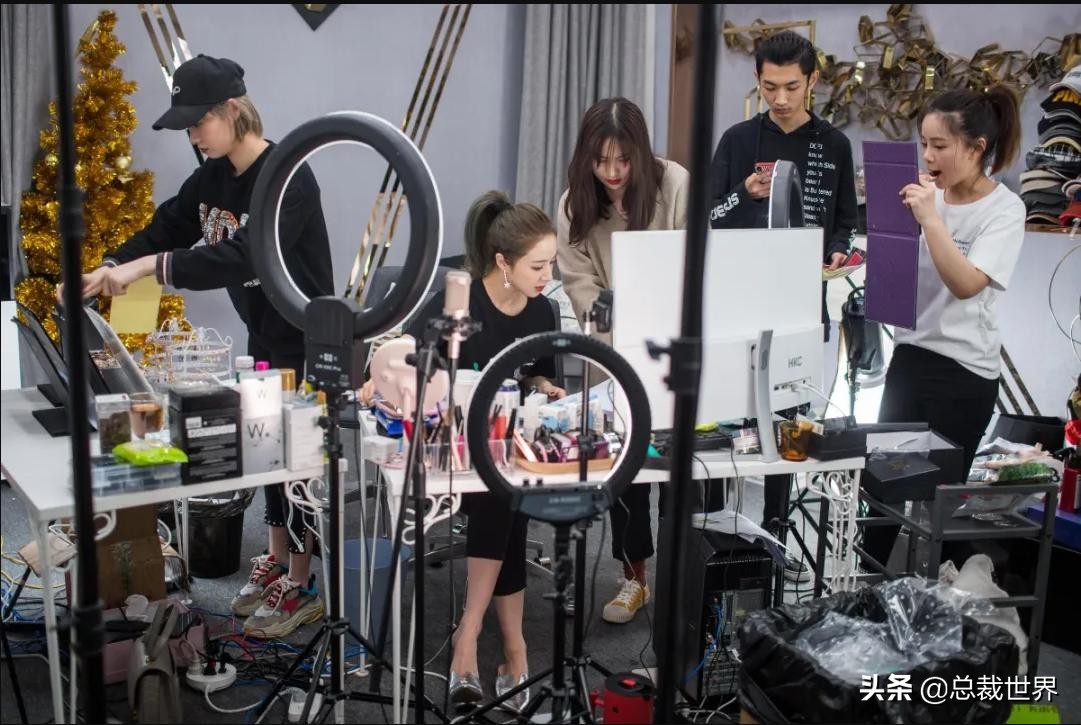 Wei Ya, earns 10 billion a year from live broadcasts and is known as ...