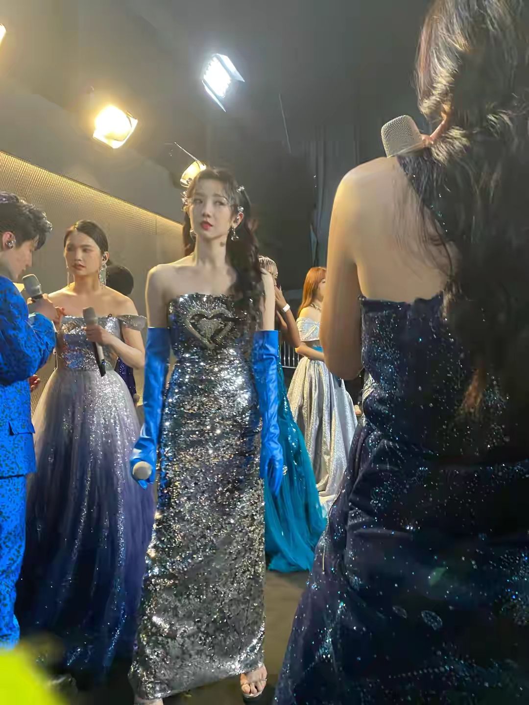 Chen Xiaojun wore home clothes and danced his hip dance, and his ...