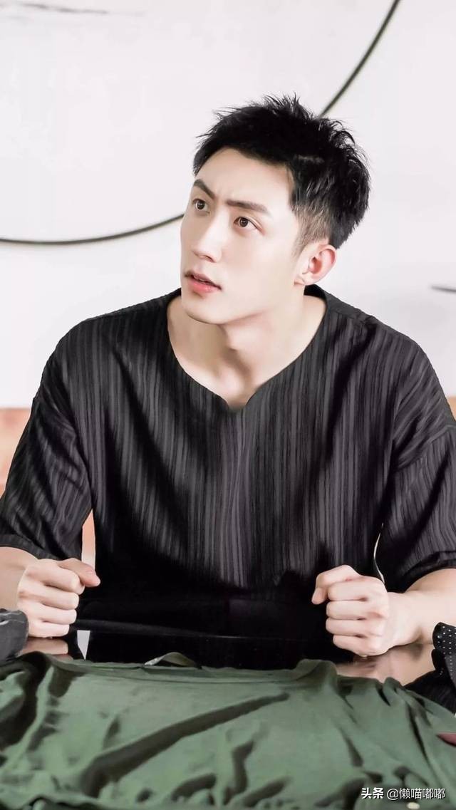 The TV series that Huang Jingyu has starred in since his debut are all ...