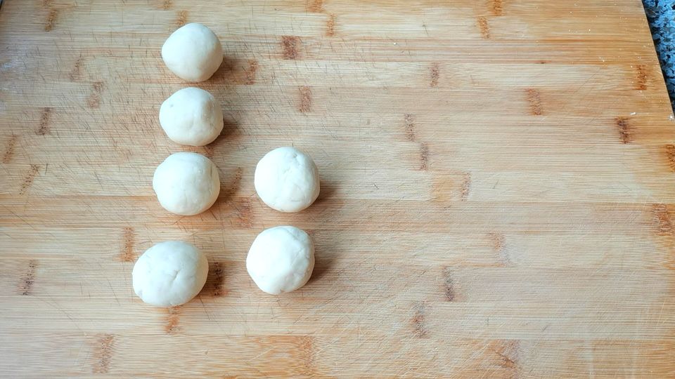 Lowcalorie and nourishing yam bean paste cake, simple recipe, sweet