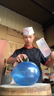 这13张gif太好笑了：妈妈的笑容逐渐消失了