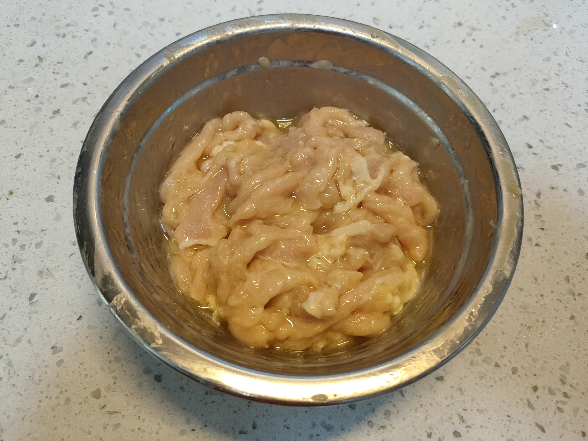 The magical effect of vinegar in cooking, to increase aroma, relieve