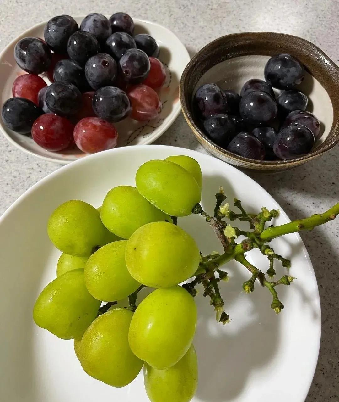 What is the difference between grapes and raisins? iNEWS