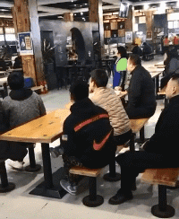 爆笑GIF动态图：姑娘不怕你笑话，我就很有本事！