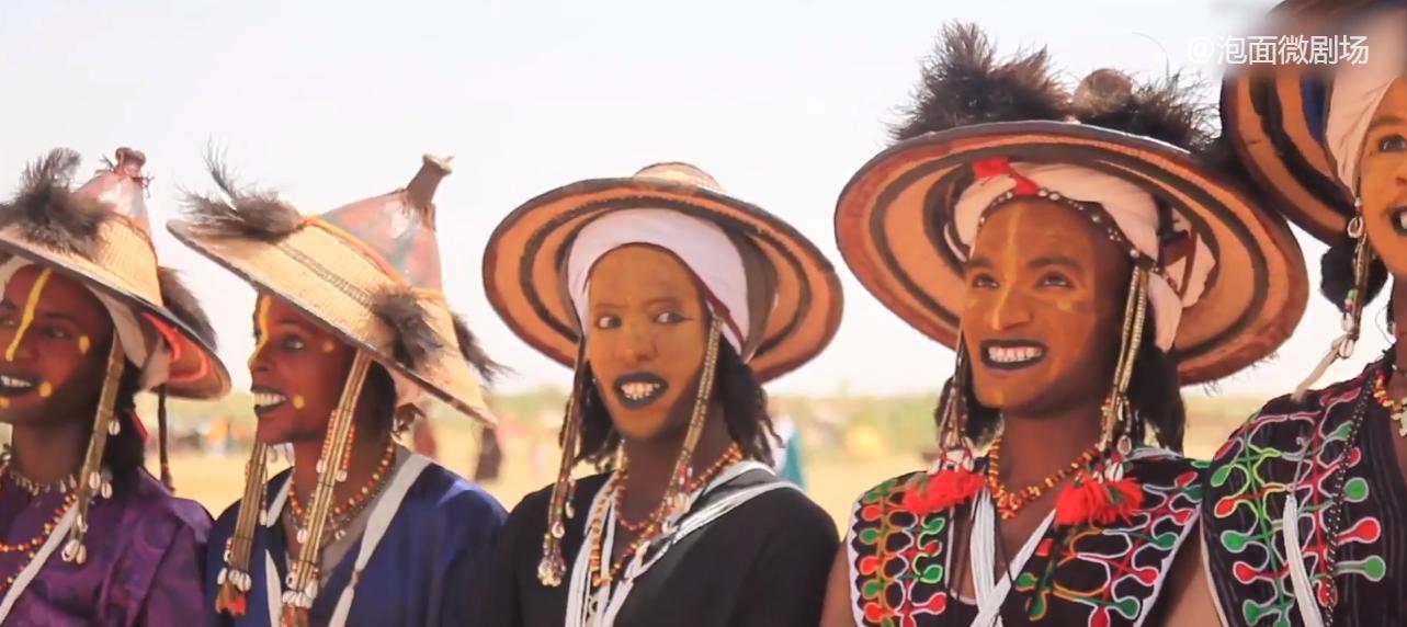 African matriarchal tribes have polyandry, men with heavy makeup and ...