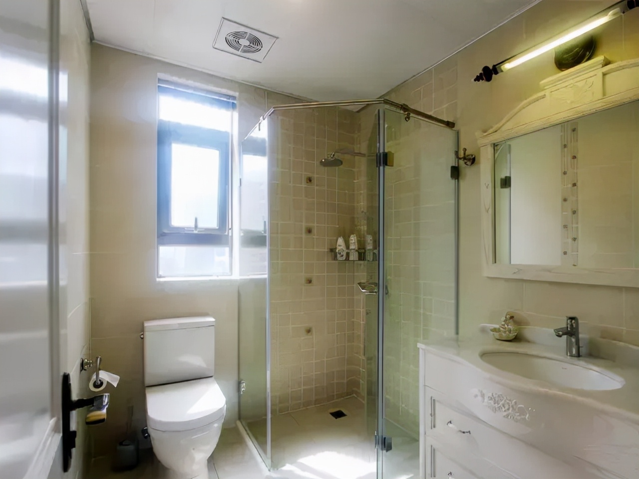 The 86-square-meter two-bedroom apartment is very beautiful. This is ...