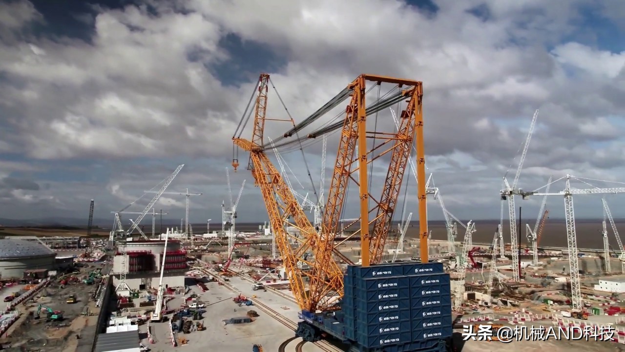 The Strongest Crane In The World Who Else INEWS the-strongest-crane-in-the-world-who-else-inews