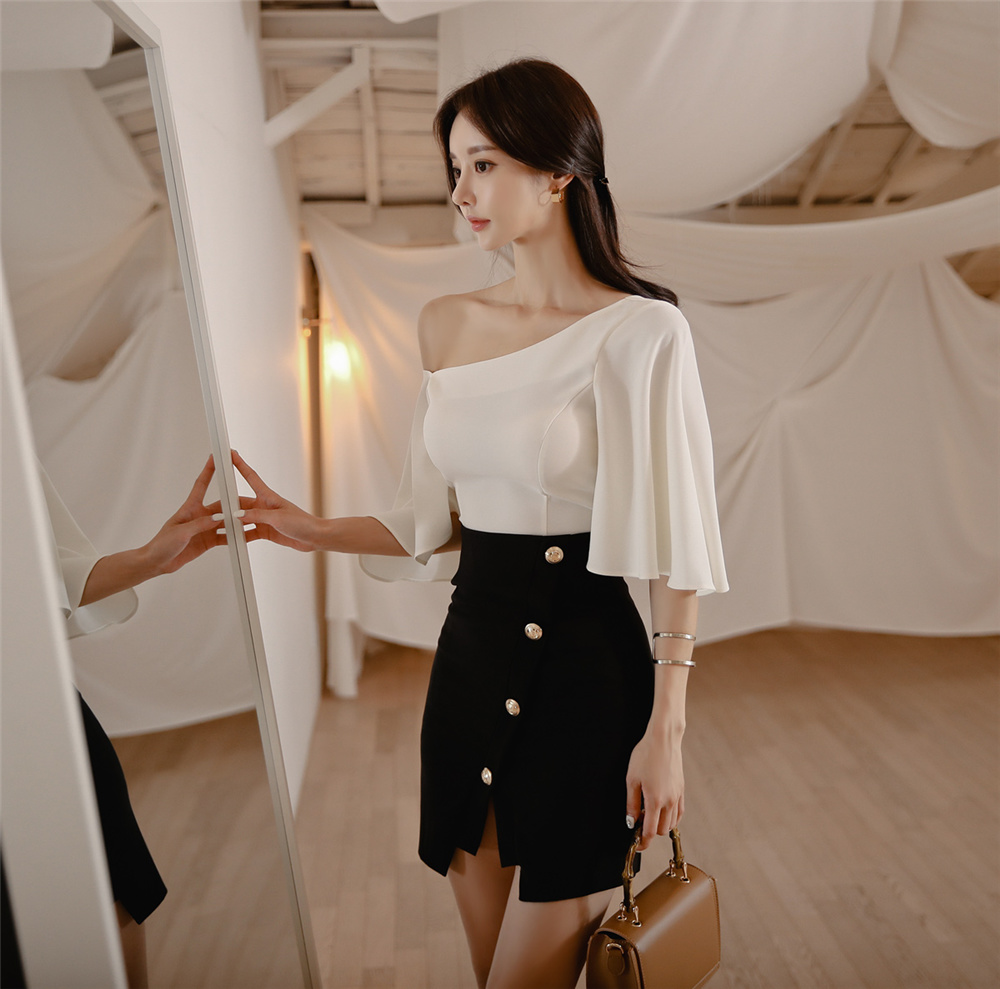 孙允珠丨秋雅莲子银杏花扇氤氲露肩裙