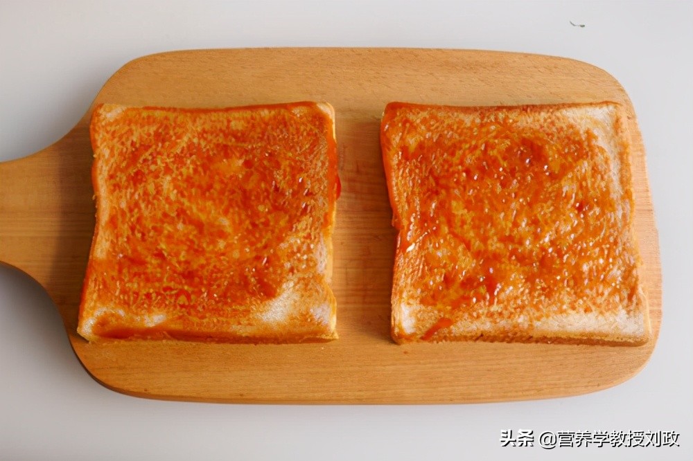 Is it better to eat tomatoes raw or cooked?Why is the health value of