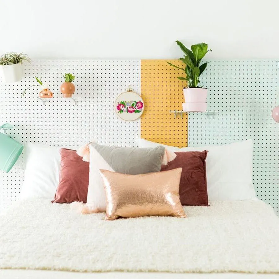 The headboard is useless?10 smart ways to transform into a wardrobe, a