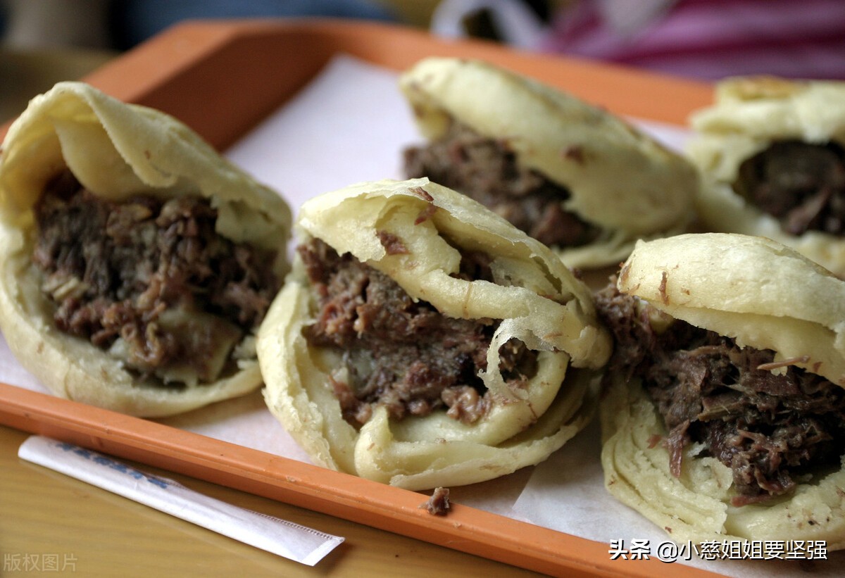 Shanxi donkey meat dumplings and donkey meat buns on the tip of the