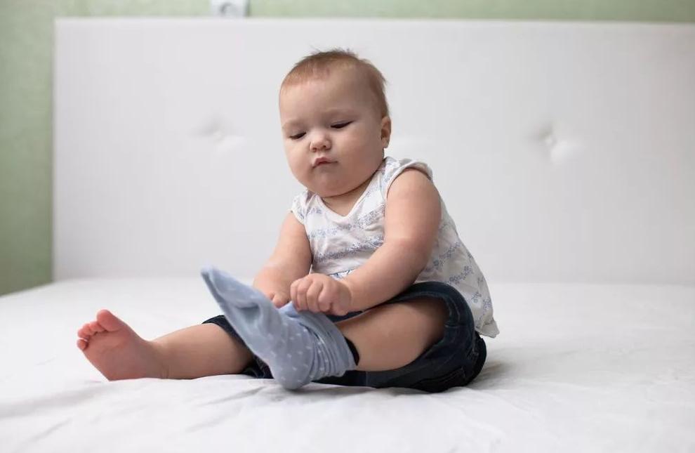 Should babies wear socks in summer?Parents cannot ignore the benefits