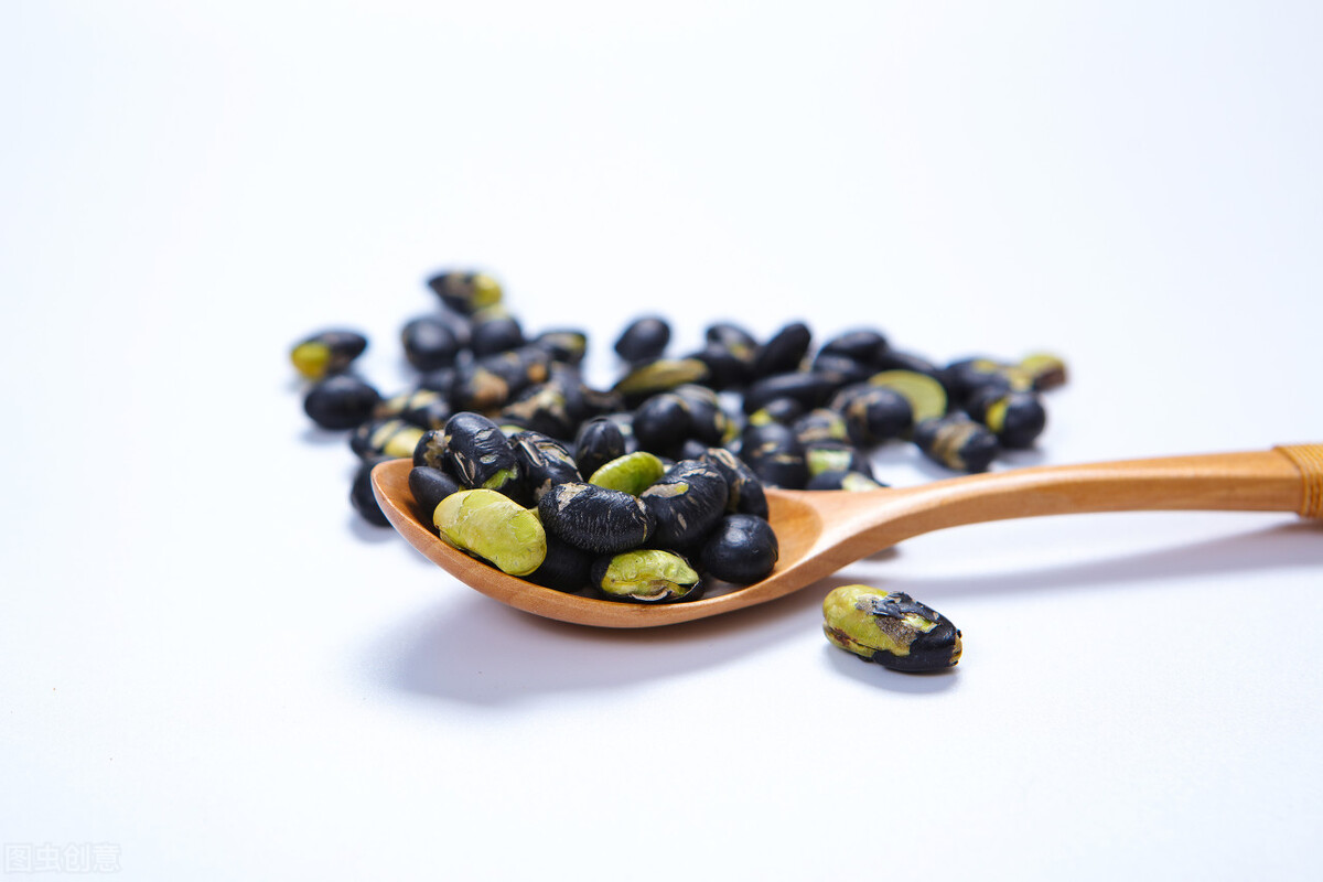 Black beans help fertility?The correct "open way" of black bean diet
