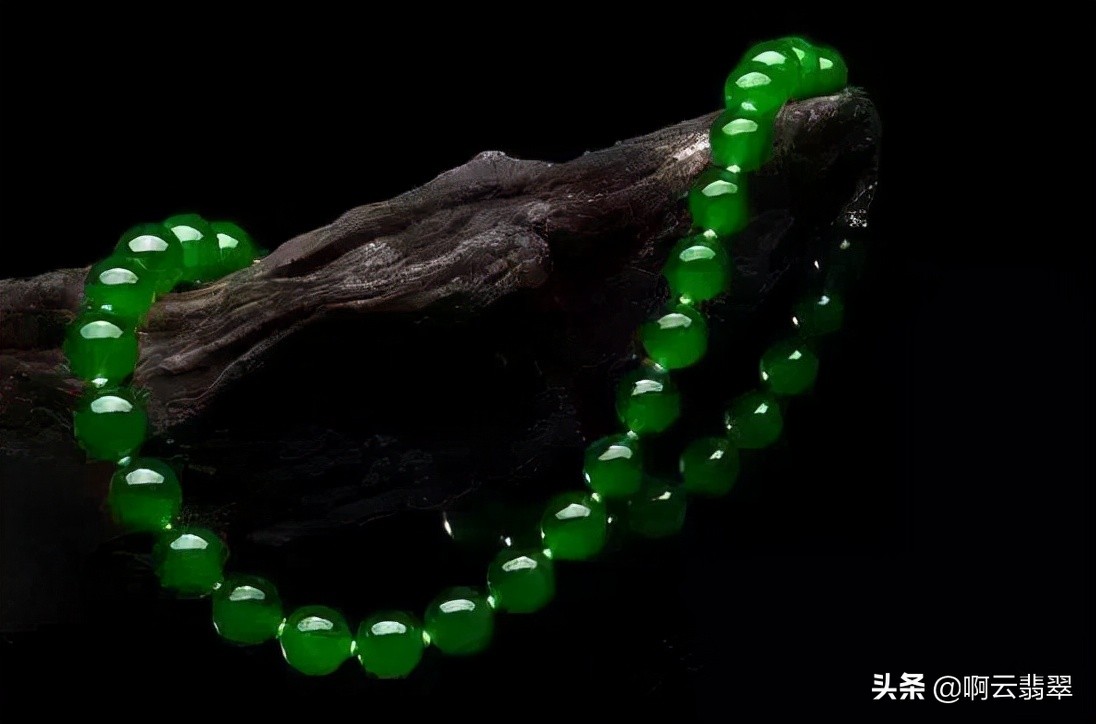 How much is the jadeite a commodity? The jade in troubled times is golden, and who is better to