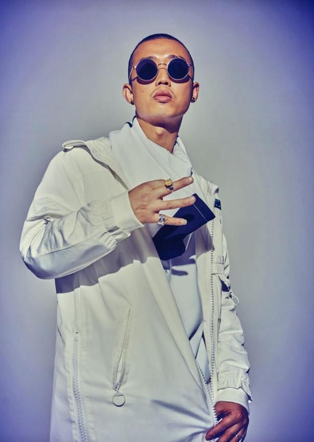 Rapper TY live broadcasts GAI drug use - iNEWS