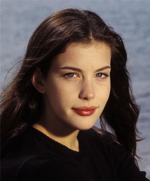 Find out how beautiful Liv Tyler was when she was young - iNEWS