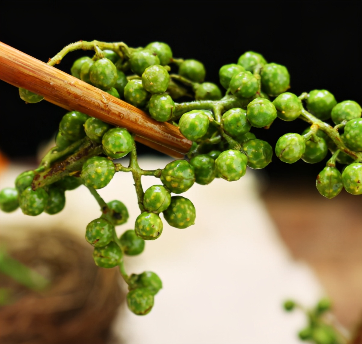 What is the difference between Sichuan pepper, vine pepper, and sesame