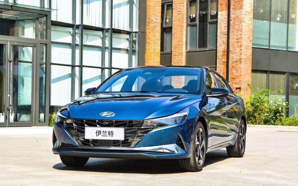 How to choose a suitable family car within 100,000 yuan when buying a