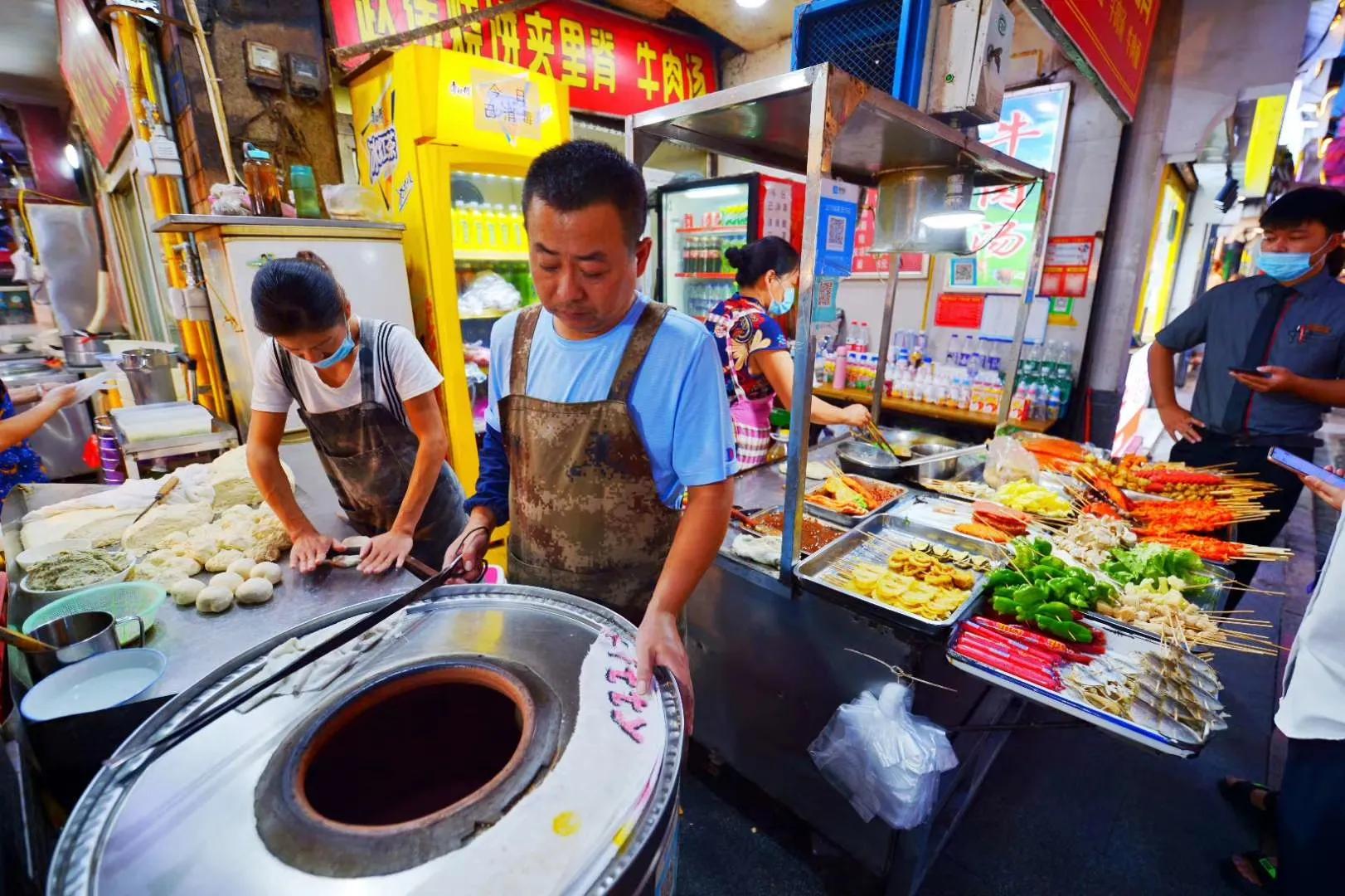 A Preliminary Study of Bengbu Food Street-Meritorious Street - iNEWS