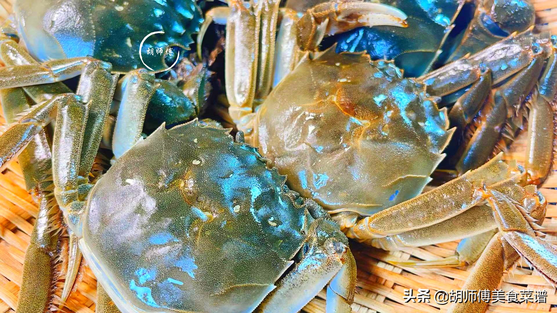When buying crabs, should I choose a green shell or a yellow shell?The