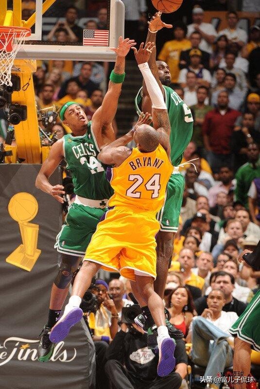 genius!Legend has it that someone who can touch the edge of the