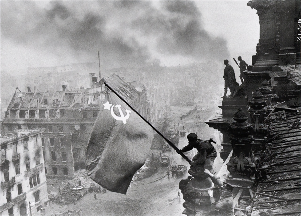 Battle of Berlin: Conquering Berlin, 300,000 Soviet troops fell on the ...