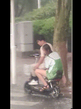 我的车比他的还要好，为什么副驾驶没有人陪我