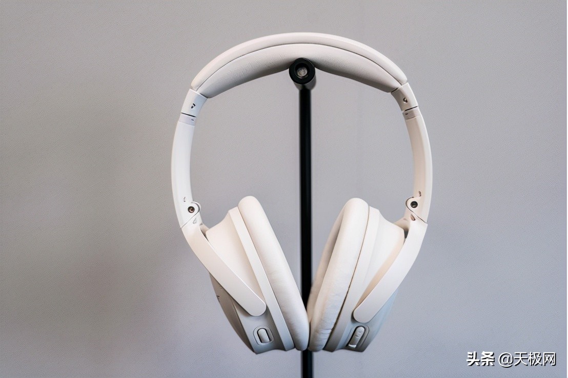 Mute the world, Bose 45 experience evaluation iNEWS