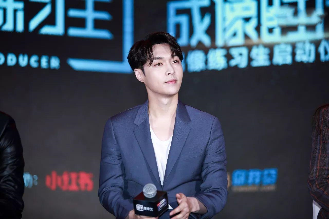 Don't you really? Zhang Yixing took the Wu Yifan to "new and sing ...