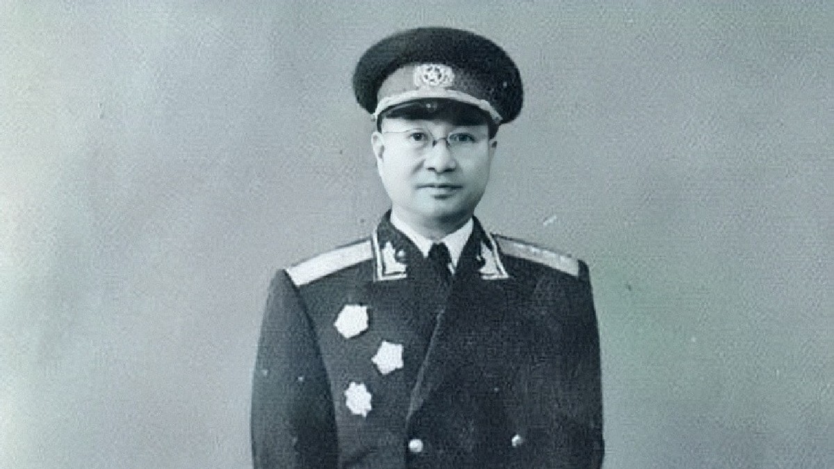 When Chen Geng passed away in 1961, Lao Jiang was in sorrow and tears ...