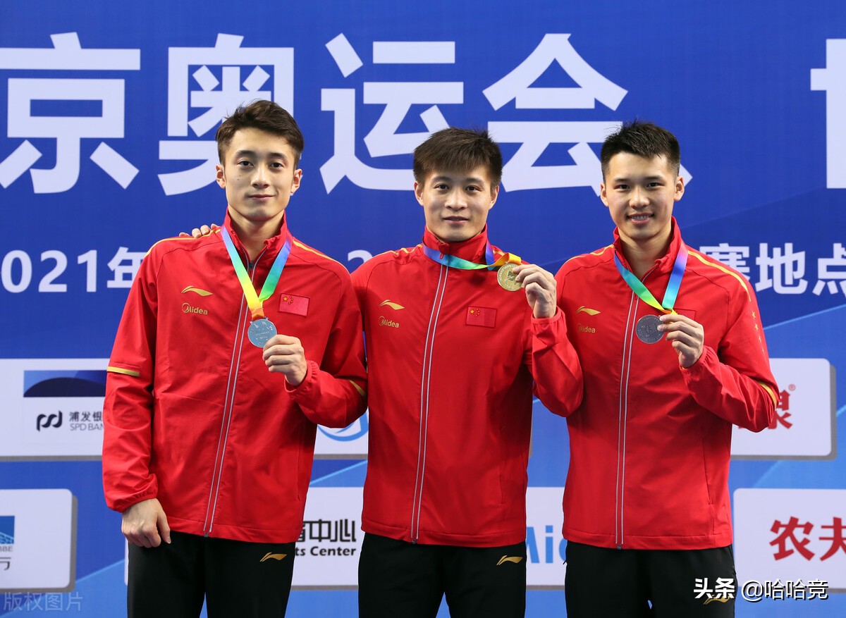 The men's 10-meter platform stars have made mistakes!Yang Jian won the ...