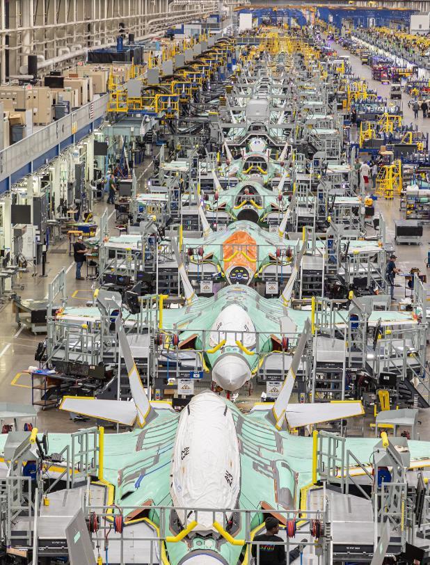 F22 is golden and F35 is green and oily. Why are the primers different for the two fifth