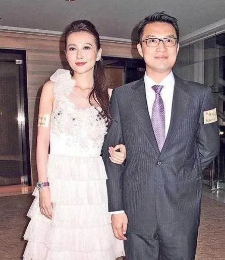 Chen Fala gave birth to a daughter! Throwing away the rich ex-husband ...