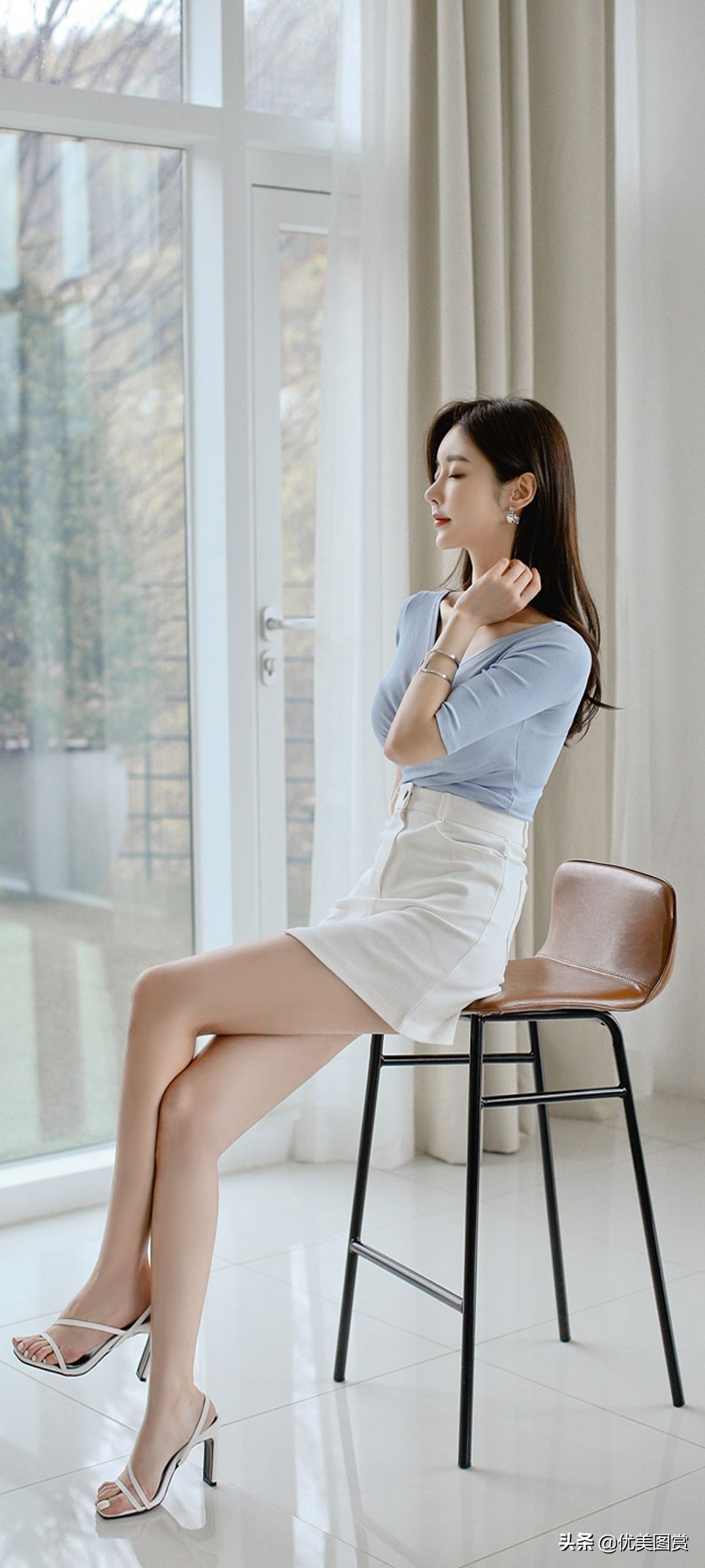 Sun Yunzhu Fashion Photo: Slender lady, charming and moving - iNEWS