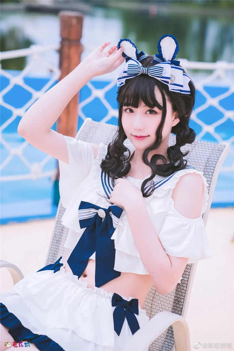 草莓刺客丨水上乐园