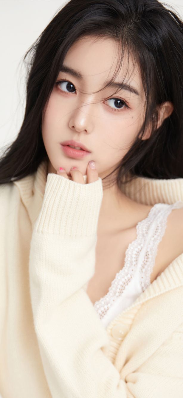 Chen Ziyi Photo Album-Super Clear Wallpaper Edition - iNEWS