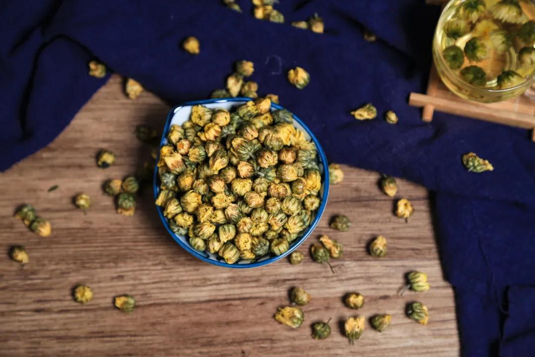 The beauty of chrysanthemum is more than its appearance, it is also a good medicine for the