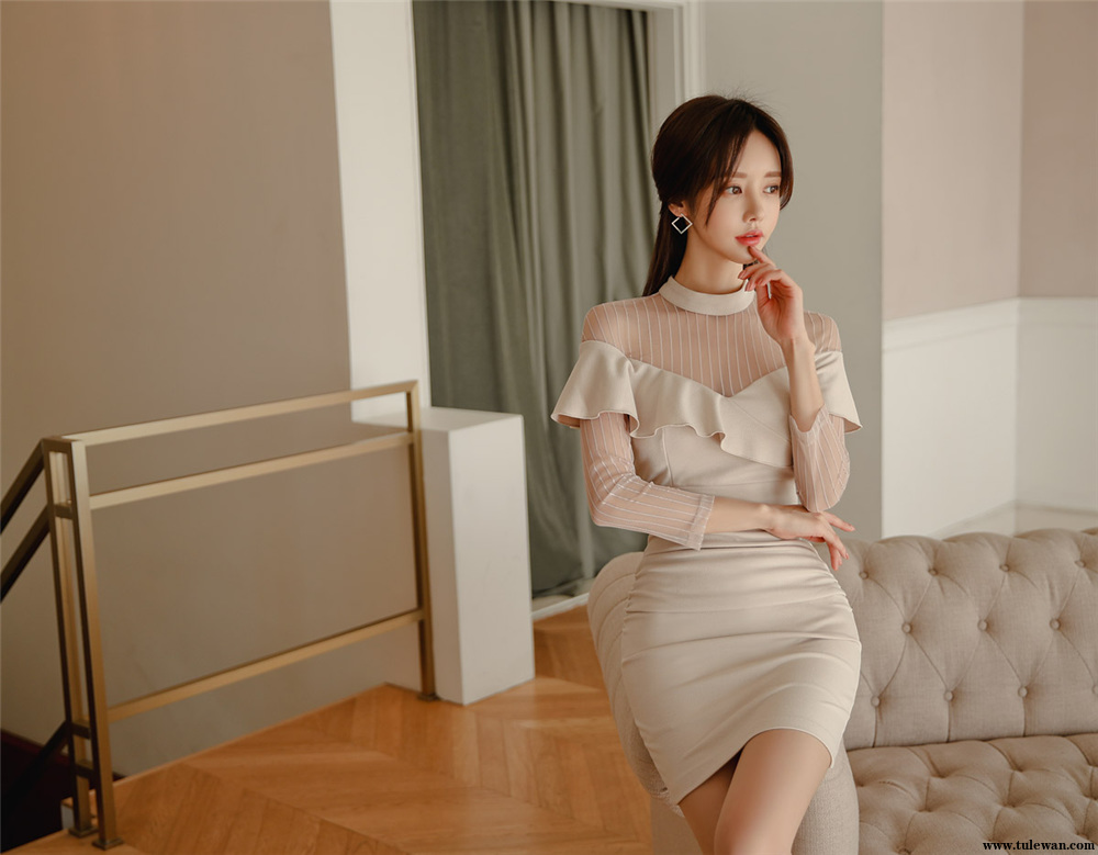 孙允珠丨姜糖奶油垂帘凯特皇妃透纱裙