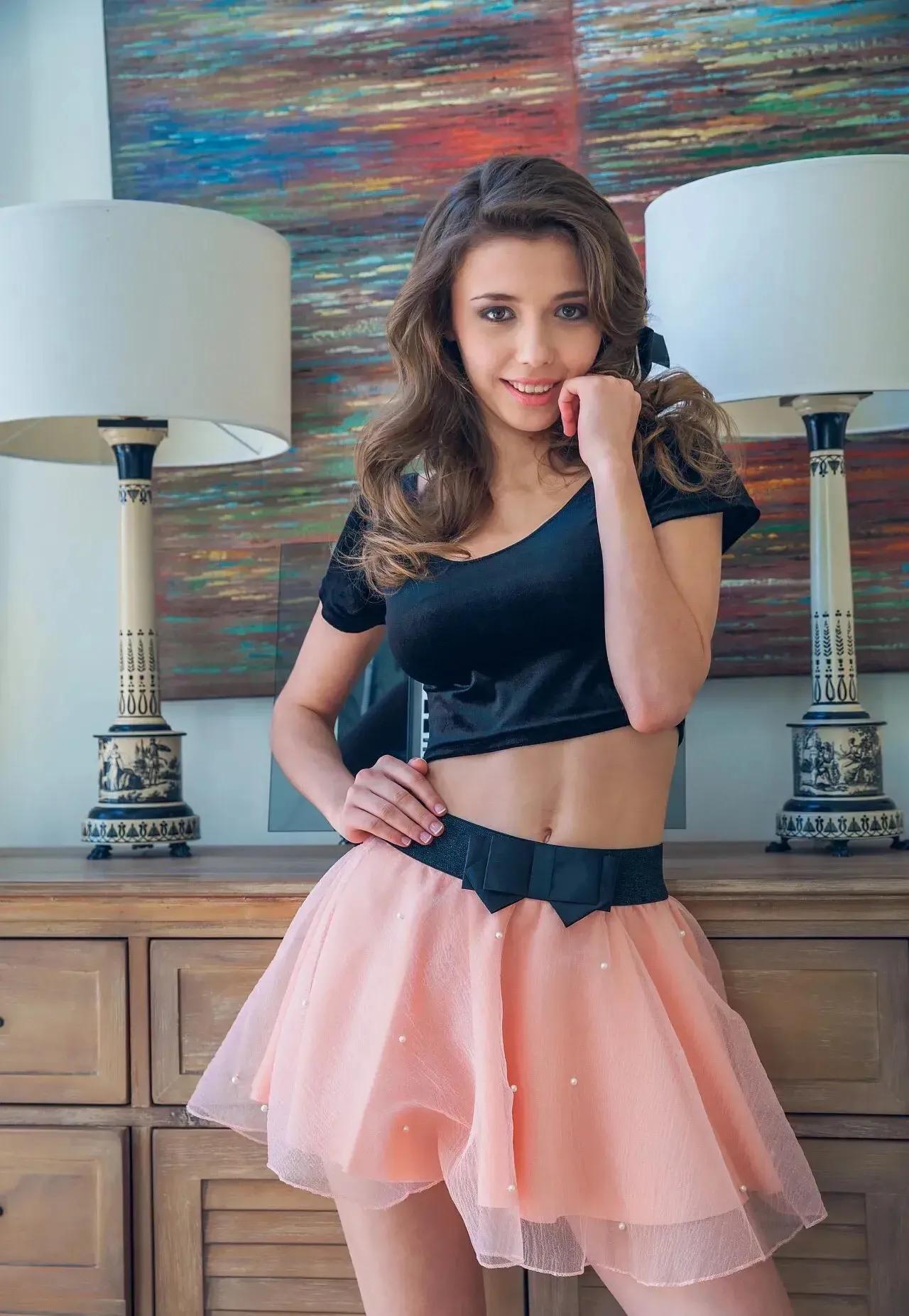 Mila Mondell - xj6vqaq
