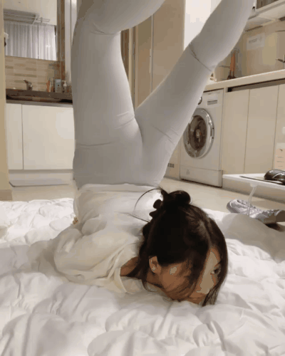 瑜伽，这个柔软度可以