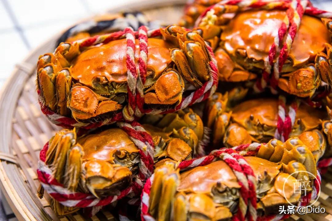 Sweet and tender crab meat, it's cool to eat like this iNEWS