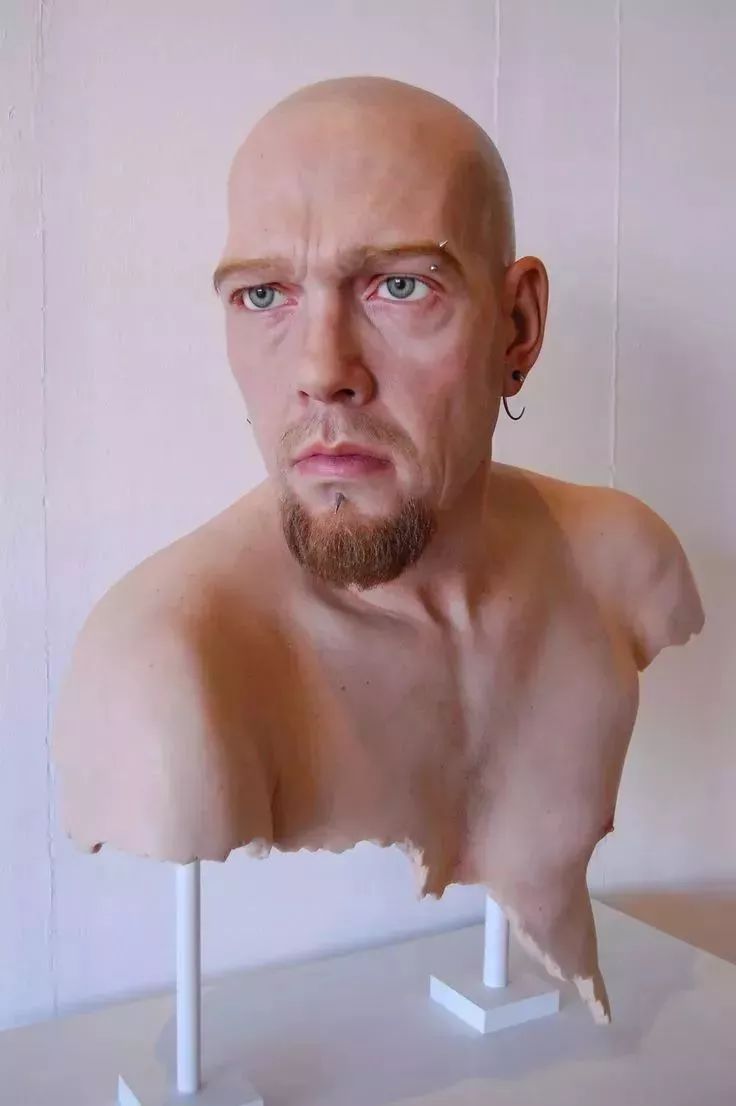 Mook Body Part Appreciation of realistic human body by surrealist sculptor Jean Mook ...