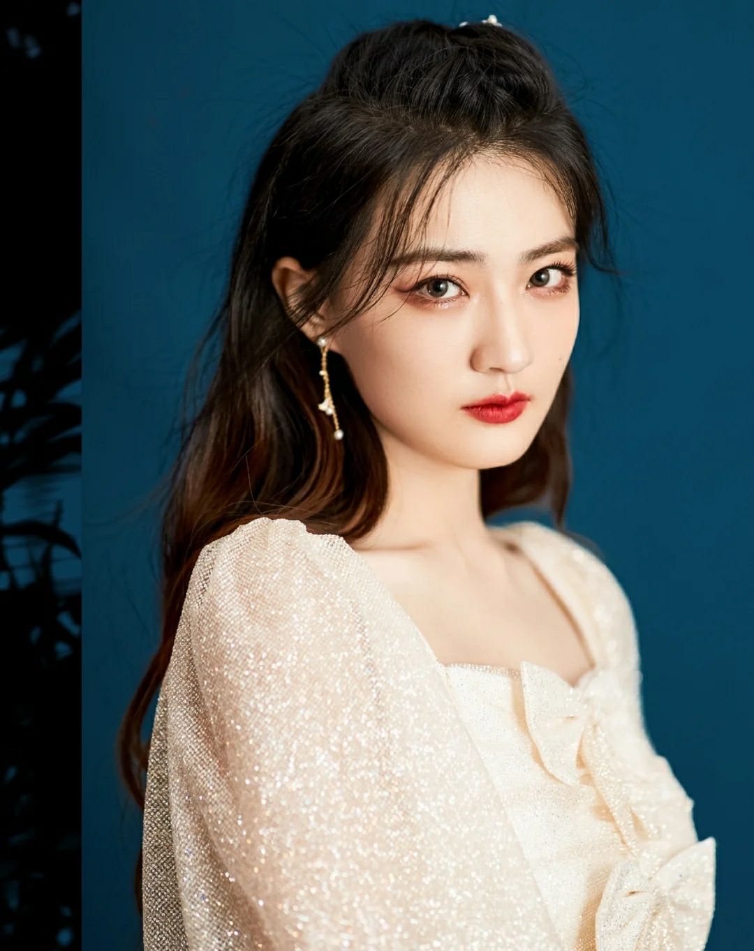 What are the beautiful eye shapes?The peach blossom eyes are