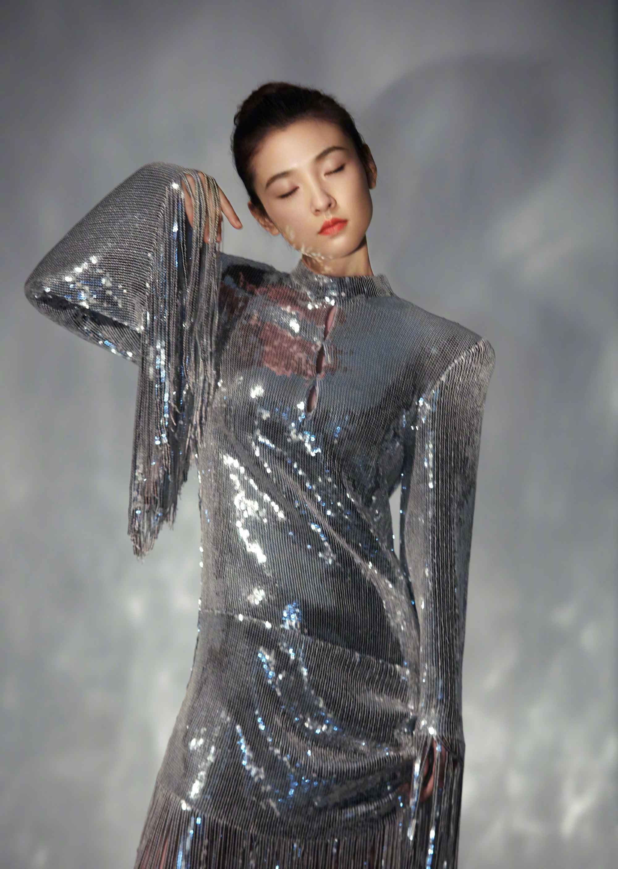Zhang Yujian wears casual and handsome fashion, Wu Qian to create a ...