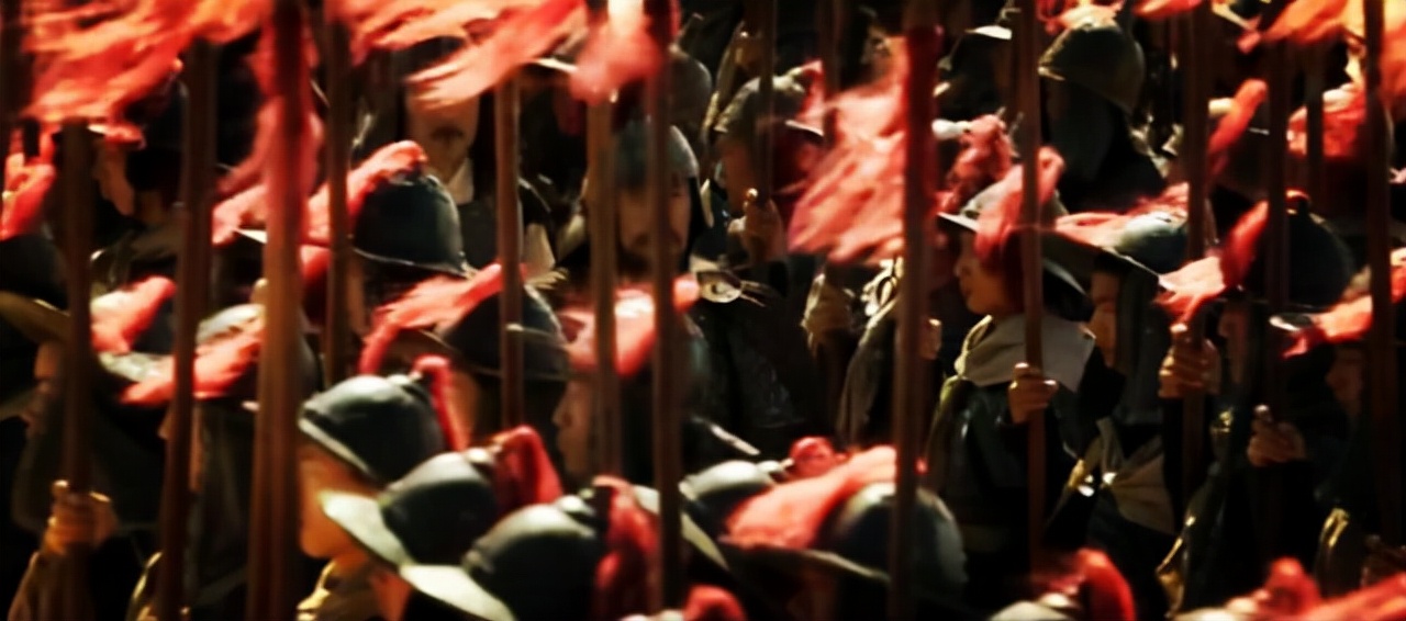 Facing the fort built by the rebels, the thief general Zuo Liangyu of ...
